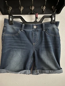 Girls Shorts ( One Belt Loop Broken) - Picture 1 of 4