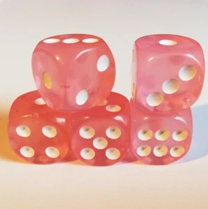 Juego de dados D6 Clear Pink Rosa 5 piezas 12 mm NUEVO ✅ - Imagen 1 de 1