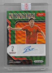 2022 Panini Prizm World Cup INK Green Autograph Auto Card : Pau Torres - Picture 1 of 2
