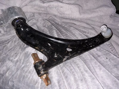 Brazo de control inferior delantero derecho con rótula para GMC Acadia para Cadillac XT5 17-19 Foto 1 de 4