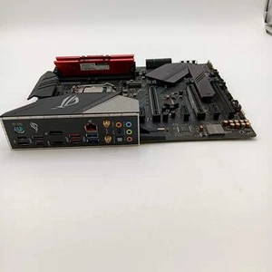 MSi Strix Z390-E Gaming - Photo 1/10