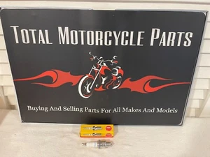 NGK Spark Plug BPR6HS 7022 NOS Part  - Picture 1 of 3