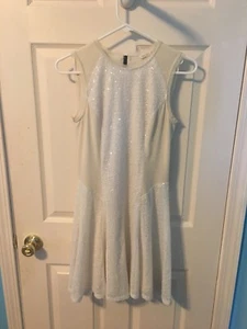Rachel Roy Dress In Eggshell With White Sparkles Size 2! - Picture 1 of 6