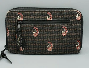 Vera Bradley Zip Around Wallet.   - Picture 1 of 3