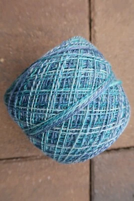 Merino Bamboo Nylon Handspun Yarn 640 Yds 2 ply #2205 turquoise blue white - Imagem 1 de 4