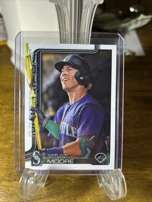 2025 Topps Golden Mirror Image Variations #105 Dylan Moore SSP - Image 1 of 4