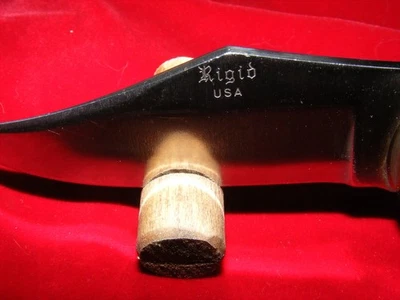 Vintage RIGID USA Apache 9 Folding Blade Knife - Image 1 of 4