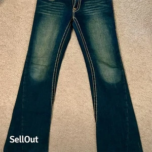 True Religion Women's Bootcut Jeans Size 30 Blue Dark Wash Denim - Picture 1 of 4