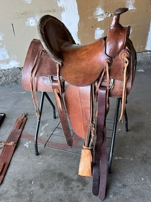 Old West Slick Fork, 8 botones, sillín vaquero respaldo alto Foto 1 de 4