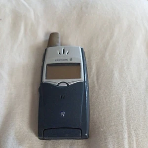 UNTESTED Retro Sony Ericsson Mobile Phone: T39m (With GENUINE Battery) - Photo 1 sur 3