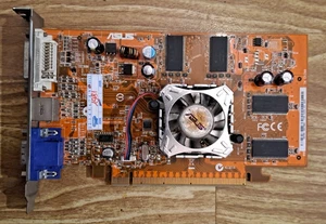 Asus ATI Radeon X550 PCIe Video card EAX550HM512/td/256m5 PCB# A260C2 REV: 2.02 - Foto 1 di 3