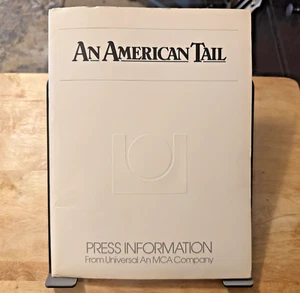 AN AMERICAN TAIL 1986 Movie Press Kit with Press Notes and 8 S/W Promo Photos - Bild 1 von 7