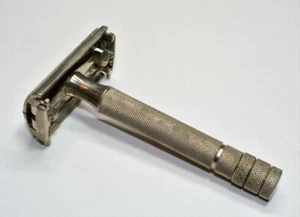 Vintage 1950s Gillette Double Edge Super Speed Safety Razor no date code - Picture 1 of 2