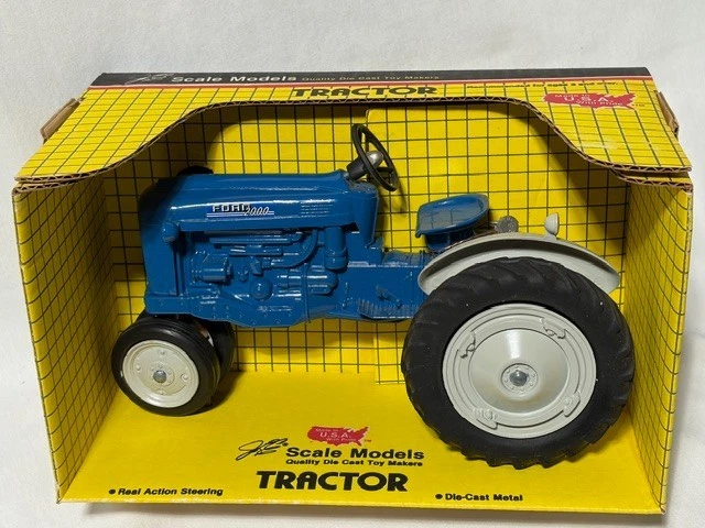 Scale Models Ford 2000 Tractor, Blue, 1986  1/16, RARE! - Image 1 of 4