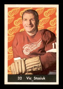 1961 Parkhurst #32 Vic Stasiuk   NM X2804599