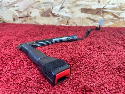 BMW 06-15 E84 E92 FRONT RIGHT PASSENGER SEAT BUCKLE RECEIVER TENSIONER OEM 95K - Image 1 of 4