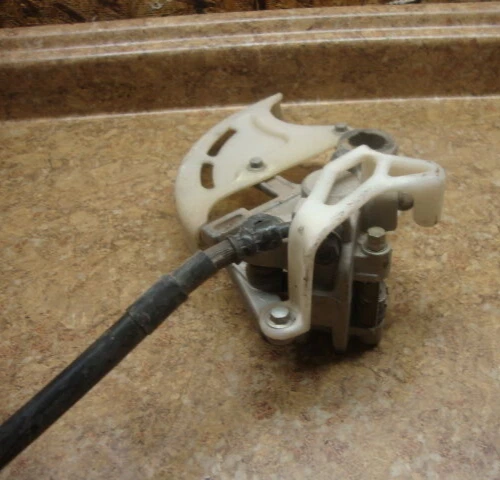 Suporte de pinça de freio a disco traseiro Honda CRF250X CRF250 CRF 250 X 2006 - Imagem 1 de 1