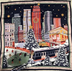 Sciarpa quadrata in seta Kate Spade Sunday Snow Globe nuova con etichetta - Foto 1 di 8