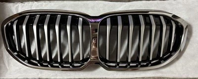 Оригинальная передняя решетка б/у для BMW 1 серии F40 M Sport от оригинального производителя Германия - Изображение 1 из 4