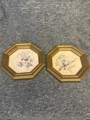 Juego de 2 Homco 1982 de colección? Cuadro octágono dorado de 10" con estampado de pájaros Chickadee Foto 1 de 4