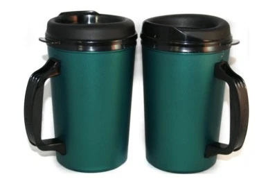 2 espuma aislada 20 oz. Tazas de viaje ThermoServ verdes Foto 1 de 2