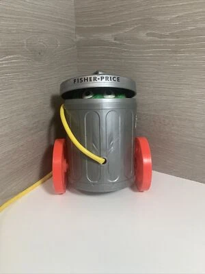 Fisher Price Vintage Oscar The Grouch #177 Bombilla Apretadora/Pop Up/Tirón Juguete 1977 Foto 1 de 4