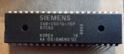 Siemens SAB-C501G-1EP (87C52) 8-Bit CMOS Microcontroller - Lot of 3 - Image 1 of 4