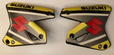 Cubiertas de radiador con gráficos Suzuki DRZ400 / KLX400 Acerbis 2000-2024 Foto 1 de 4