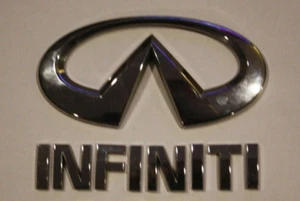 Infiniti G35x G35 x G37 G37x G25 2008-2013 sedán 4 puertas emblemas de tapa de maletero - Imagen 1 de 1