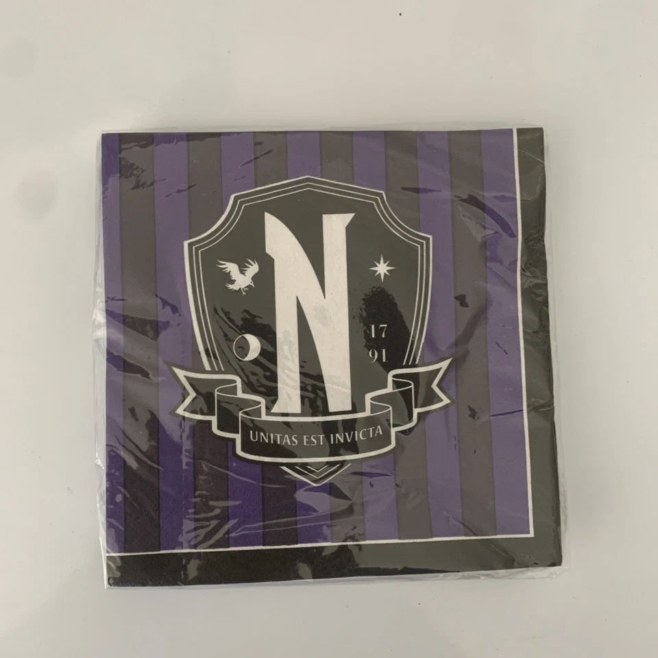 Бумажные салфетки для обеда на день рождения Addams Family среда - Изображение 1 из 1