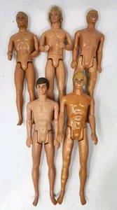 Lotto Bambole Ken Vintage Anni 80 90 Barbie Fidanzato Bambole Bionde Capelli Modellati Marrone - Foto 1 di 9