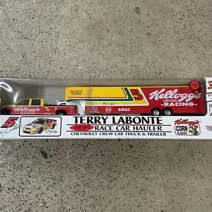 TERRY LABONTE #5 DIE CAST BANK RACE CAR HAULER KELLOGGS CAB TRUCK TRAILER 1995 - Picture 1 of 1