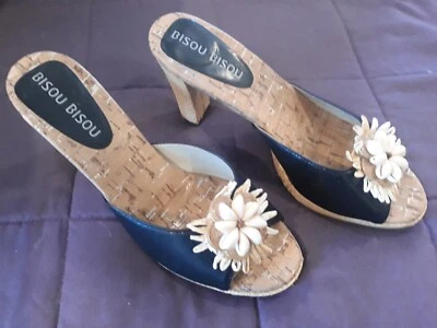 NEW WOMENS HEELS BISOU BISOU 6.5 M - Image 1 of 4
