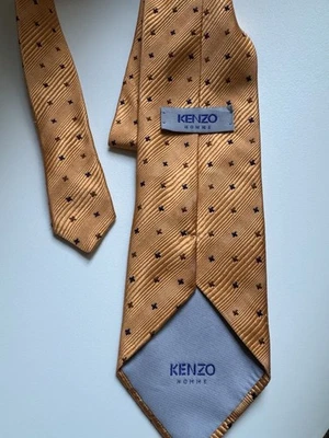 Corbata de seda clásica amarilla Kenzo Homme vintage para hombre tejida patrón geométrico  Foto 1 de 4
