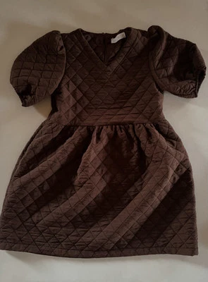 Zara девочек коричневый выстеганный Puff рукав платье размер 9 - Изображение 1 из 4