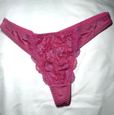 Tanga De Colección Y2K Fredericks of Hollywood Panty Floral Encaje - Talla L Foto 1 de 4