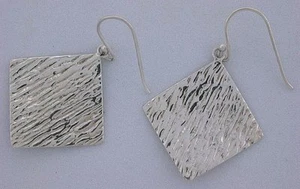 Square Dangle Fashion Earrings PURE .925 Pure Sterling Silver EBS3701 - Picture 1 of 1