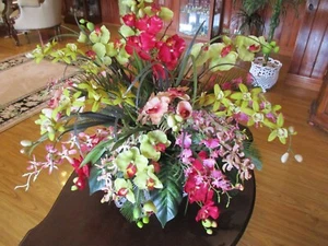Artificial orchids in pot - Picture 1 of 10