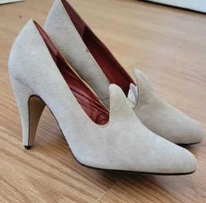 Vintage 9West by Stephane Kelian 6.5 Tan Suede Loafer Heels Witchy - Picture 1 of 9