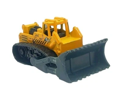 2000 Mattel Matchbox Diecast MB601 BULLDOZER  Non Super Treasure Hunt  - Image 1 of 4