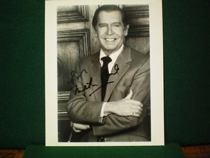 FOTO 8 X 10 FIRMADA POR MILTON BERLE (DIC.) - Imagen 1 de 1