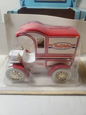 ERTL 1905 Ford Delivery Car Bank True Value 1/25 Scale Vintage 1987 With Box - Image 1 of 4