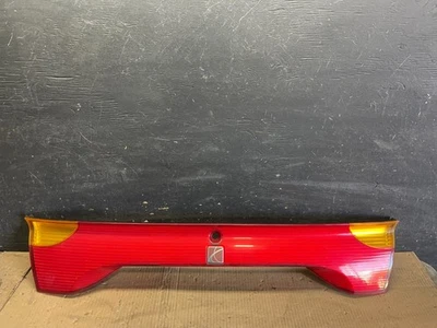 Panel de luz trasera central para maletero Saturn SC1 2001 a 2002 fabricante de equipos originales r5363 DG Foto 1 de 4