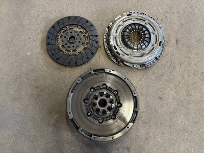 ZMS Schwungscheibe VW Tiguan 5N Schwungrad Kupplung SACHS 2294000838 3082001996 - Bild 1 von 4