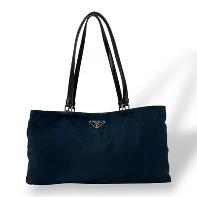 Bolso de Mano Prada Triángulo Logo Bolso de Mano de Hombro Cuero de Nailon Azul Marino de Foto 1 de 4