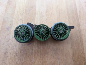 TRIANG HORNBY X518 4-6-2 A1/3 CHASSIS GREEN WHEELS R850/855 - Picture 1 of 6