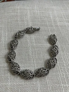 Vintage Crown TRIFARI 7-1/2" Silvertone Bracelet Estate Rare - Picture 1 of 3
