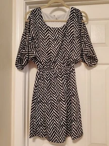 Studio Y Women's Size XS Black & White Short Sleeve A-line Dress - Picture 1 of 5