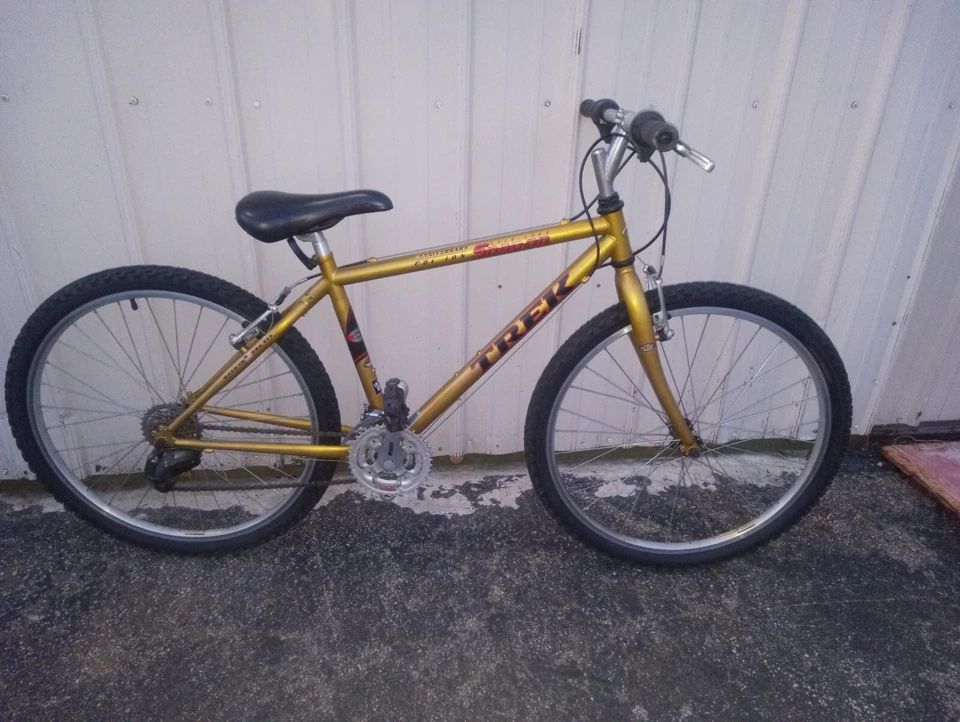 75TH  Snap-on-treck Mountain Bike - Image 1 of 4