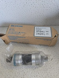 Shimano BB-UN300 Square Taper JIS 68x115mm Spindles BSA (English) Bottom Bracket - Picture 1 of 2